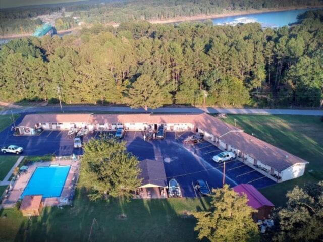 Fairfield Bay Sportsman'S Lodge מראה חיצוני תמונה