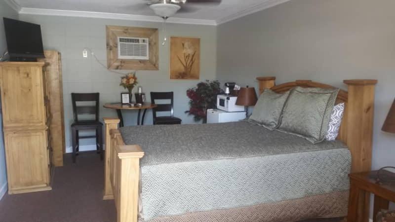 Fairfield Bay Sportsman'S Lodge מראה חיצוני תמונה